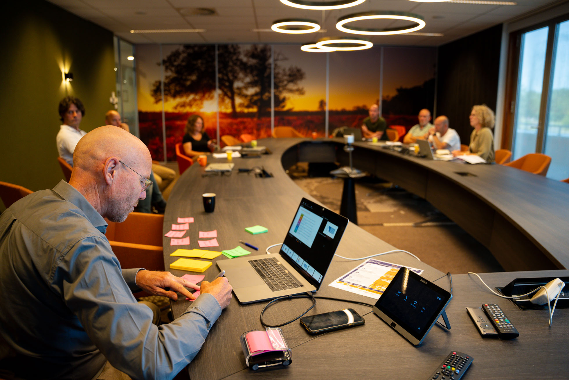 clements in actie tijdens een workshop